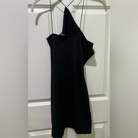 NWT black Divided H&M little black dress. Size M - Picture 7 of 7